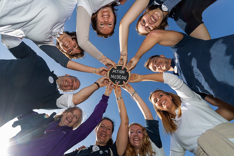 Eventbegleitung Team Experience Gruppenbild, Personen, Mann, Frau, action medeor e.v., himmelwärts